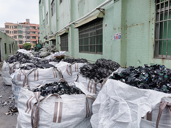 廢舊麻豆精品一区二区三区的回收公司 電池片 16年廠家服務周到